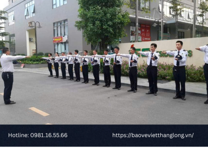 Dịch vụ cung cấp chỉ huy, vệ sĩ
