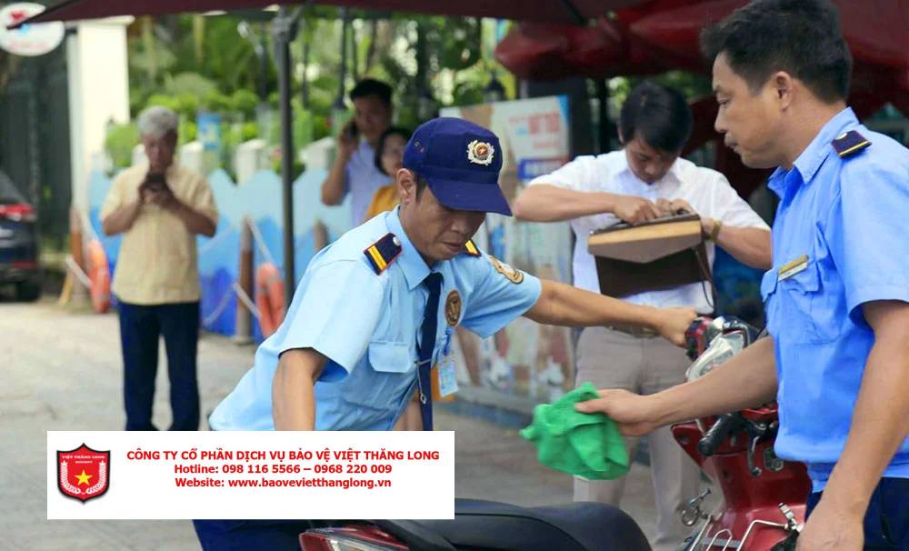 Bảo vệ cửa hàng điện thoại – Giải pháp ngăn ngừa thất thoát tài sản