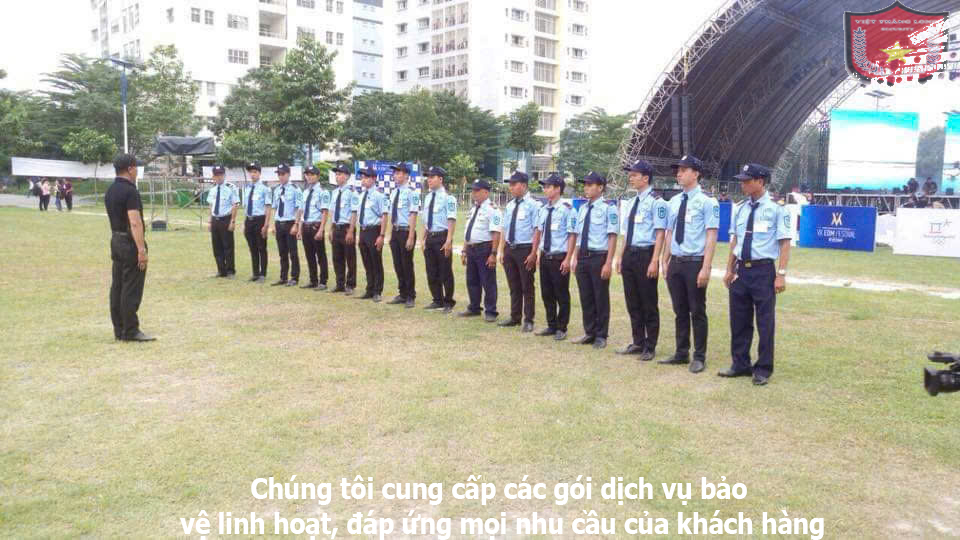 Làm thế nào để thuê dịch vụ bảo vệ cho buổi họp báo?