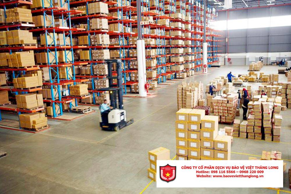 Nhiệm vụ của nhân viên bảo vệ kho: Đảm bảo an ninh, an toàn và bảo vệ tài sản