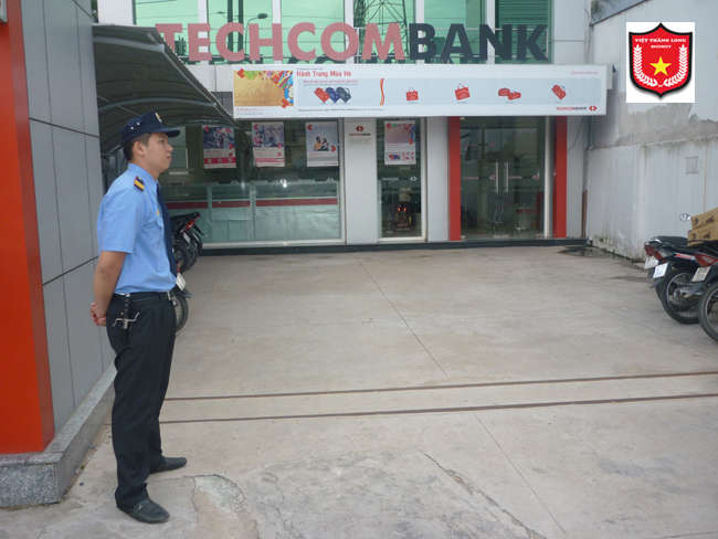 Tuyển bảo vệ ngân hàng Techcombank